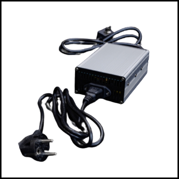 onboard-smart-dig-charger-600x600